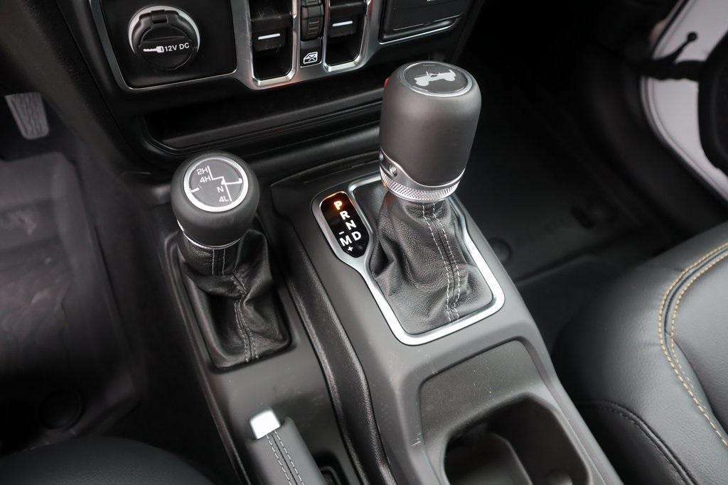 new 2025 Jeep Wrangler car, priced at $42,757