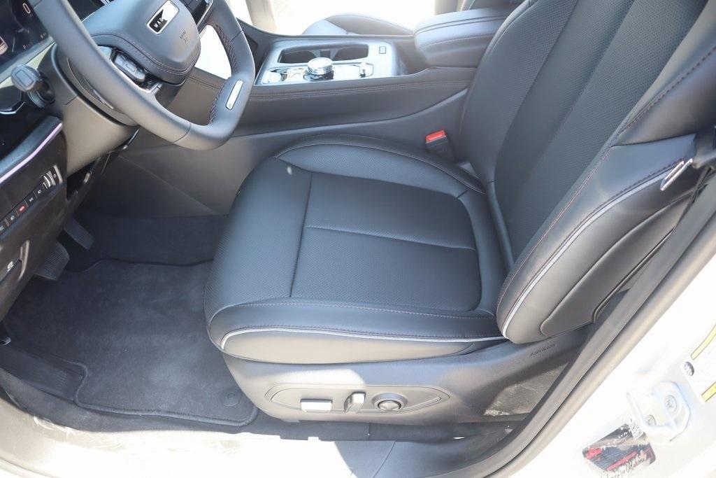 new 2025 Jeep Wagoneer S car, priced at $56,208