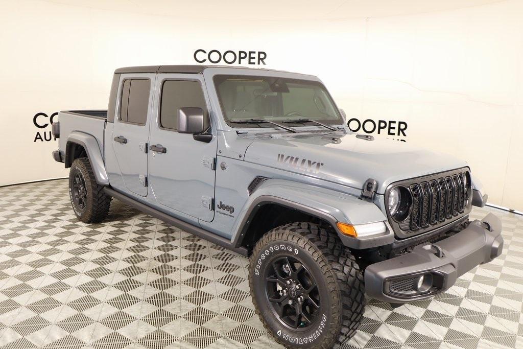 used 2024 Jeep Gladiator car, priced at $35,259
