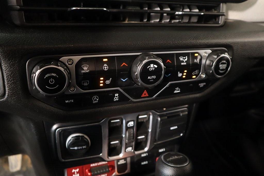 used 2024 Jeep Gladiator car, priced at $35,259