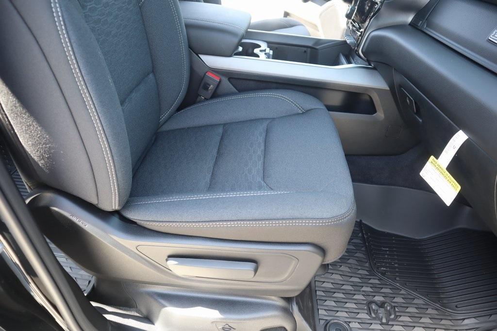 new 2025 Ram 1500 car, priced at $53,273