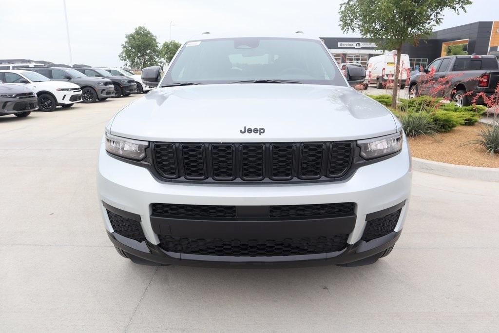 new 2025 Jeep Grand Cherokee L car, priced at $41,671