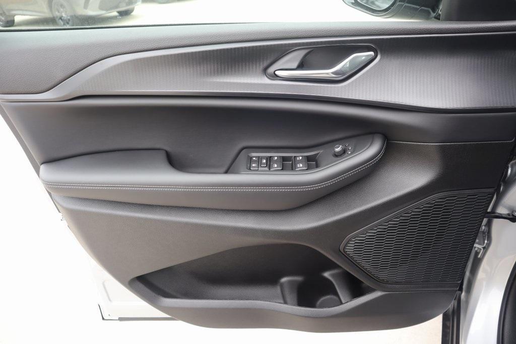 new 2025 Jeep Grand Cherokee L car, priced at $41,671