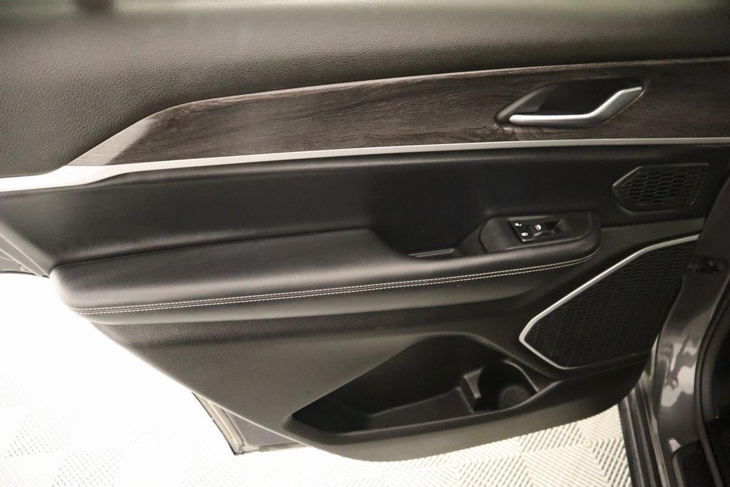 used 2021 Jeep Grand Cherokee L car, priced at $28,309