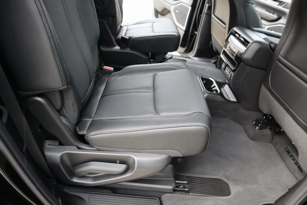 new 2025 Jeep Wagoneer L car, priced at $71,328