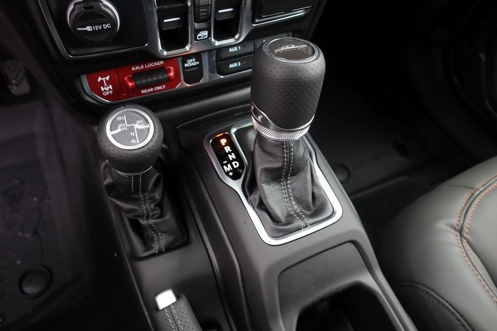 new 2025 Jeep Gladiator car, priced at $56,262