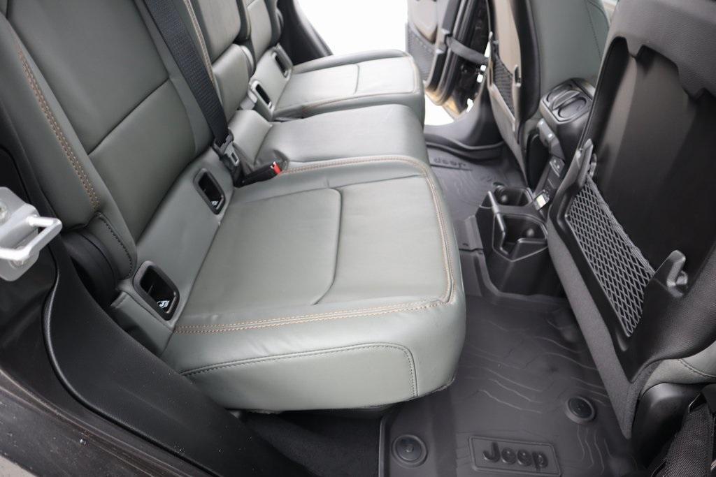 new 2025 Jeep Gladiator car, priced at $56,262