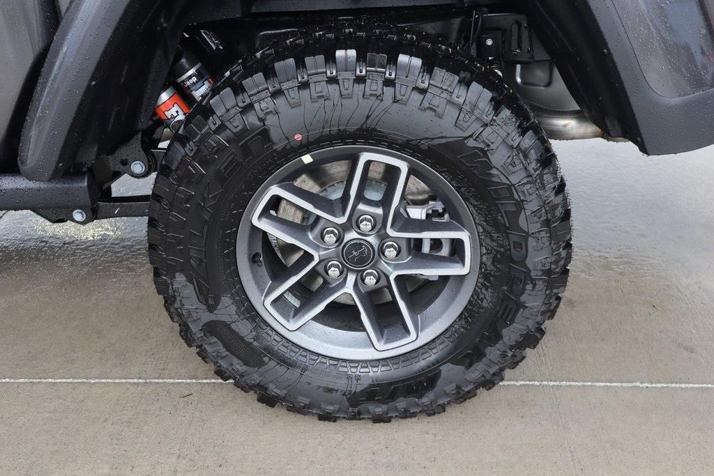 new 2025 Jeep Gladiator car, priced at $56,262