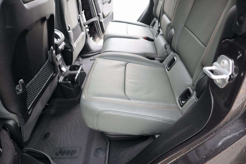 new 2025 Jeep Gladiator car, priced at $56,262
