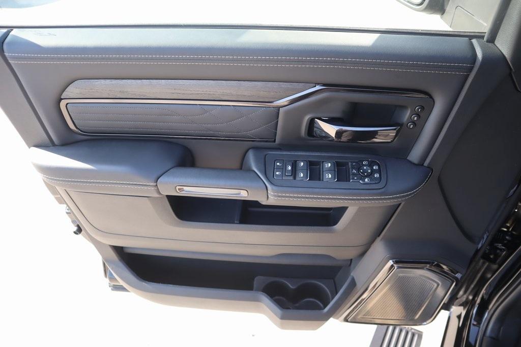new 2025 Ram 3500 car, priced at $91,983
