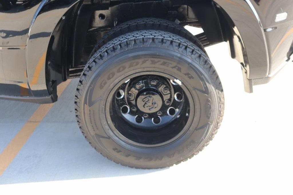 new 2025 Ram 3500 car, priced at $91,983