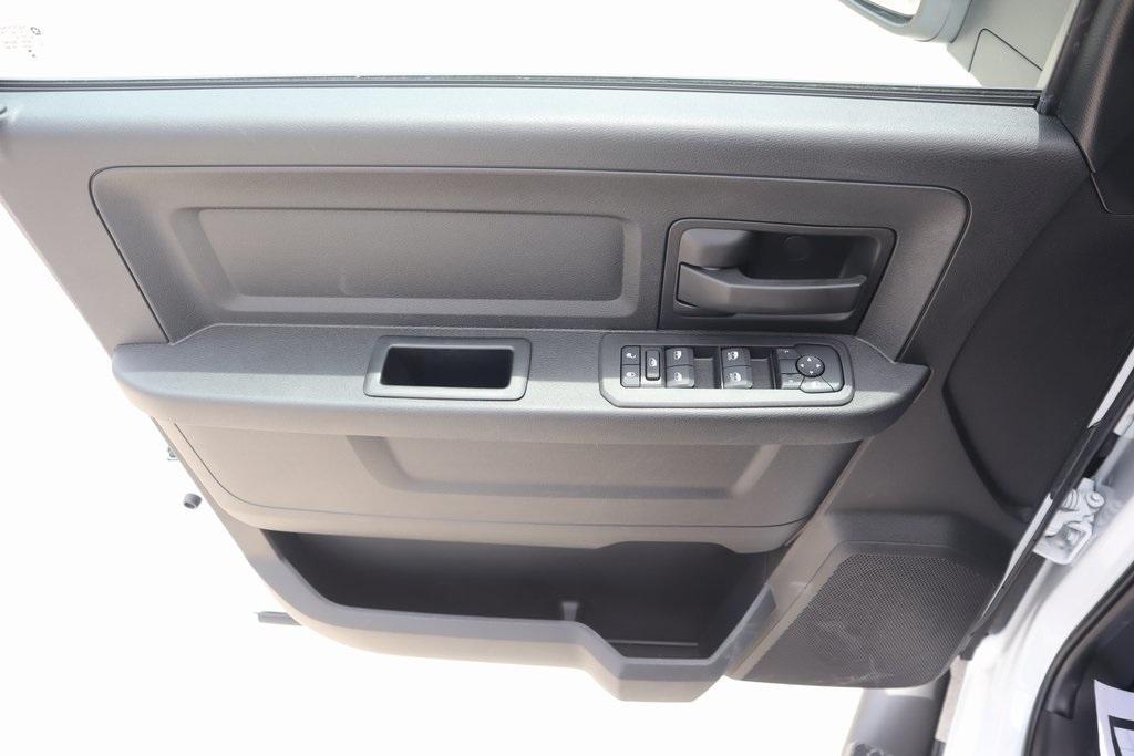 new 2025 Ram 2500 car, priced at $59,695