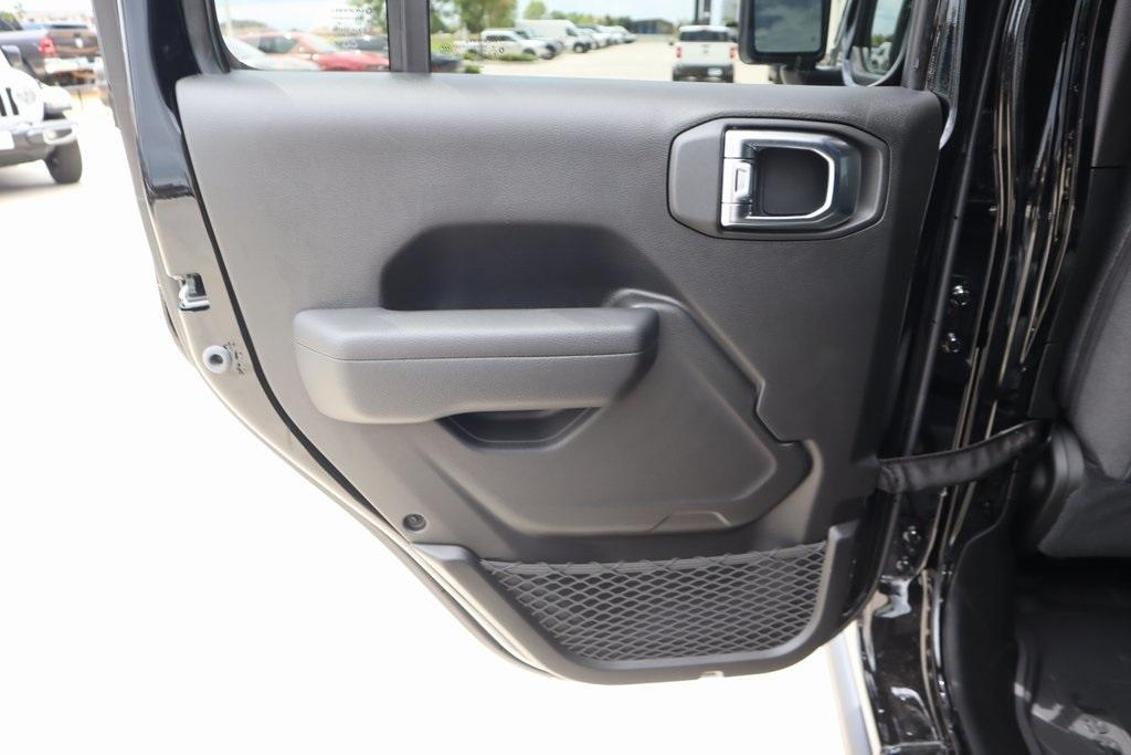 new 2025 Jeep Wrangler car, priced at $57,780