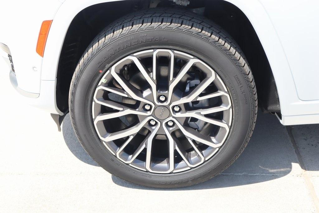 new 2025 Jeep Grand Cherokee L car, priced at $56,356