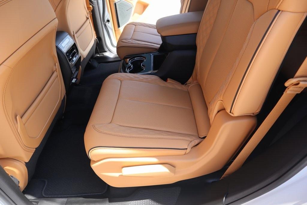 new 2025 Jeep Grand Cherokee L car, priced at $56,356