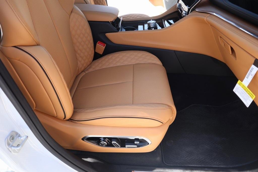 new 2025 Jeep Grand Cherokee L car, priced at $56,356