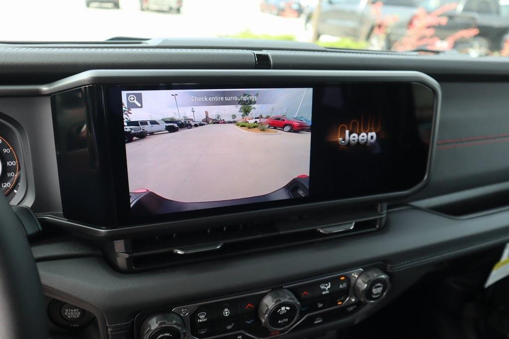 new 2025 Jeep Gladiator car, priced at $45,576
