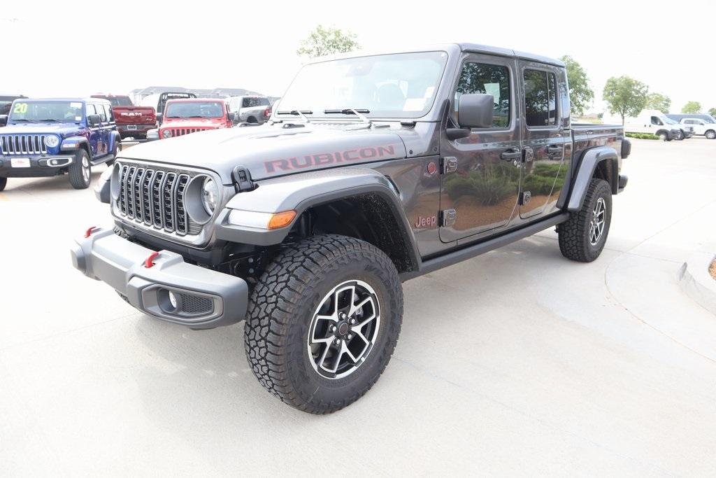 new 2025 Jeep Gladiator car, priced at $45,576