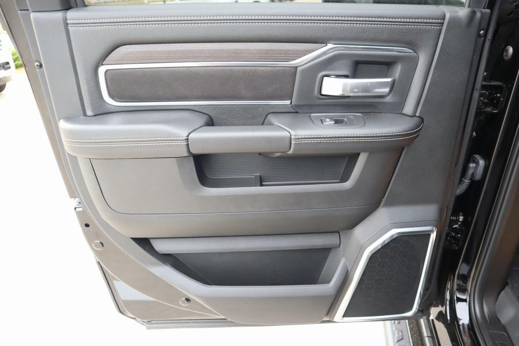 new 2025 Ram 3500 car, priced at $80,988