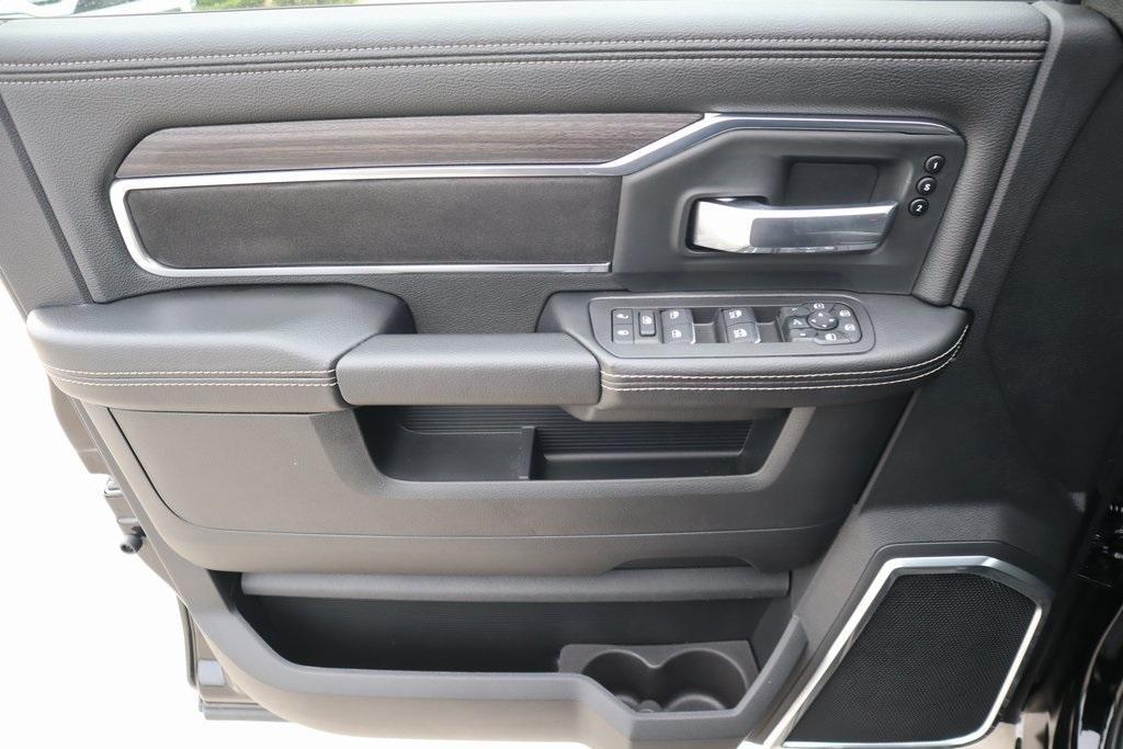new 2025 Ram 3500 car, priced at $80,988