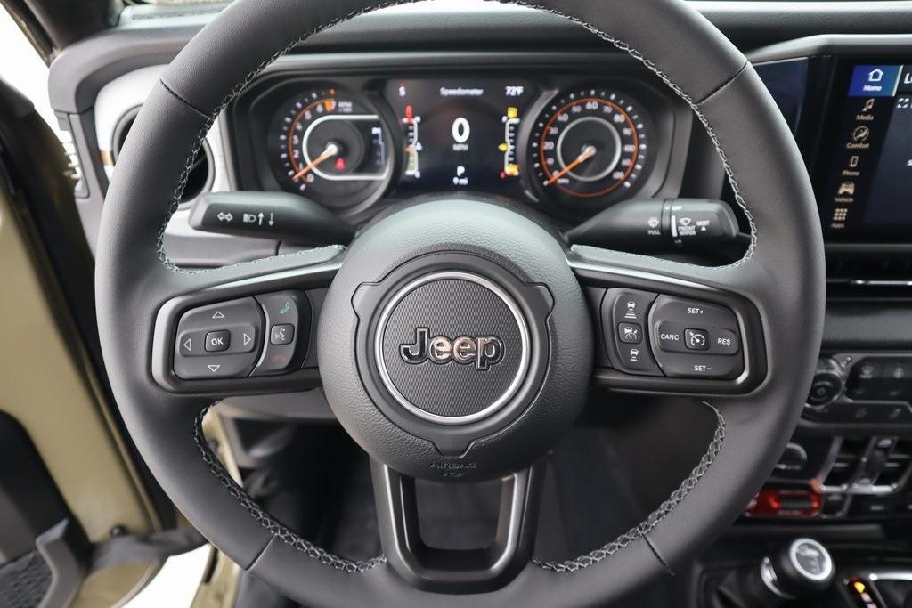 new 2025 Jeep Gladiator car, priced at $46,826