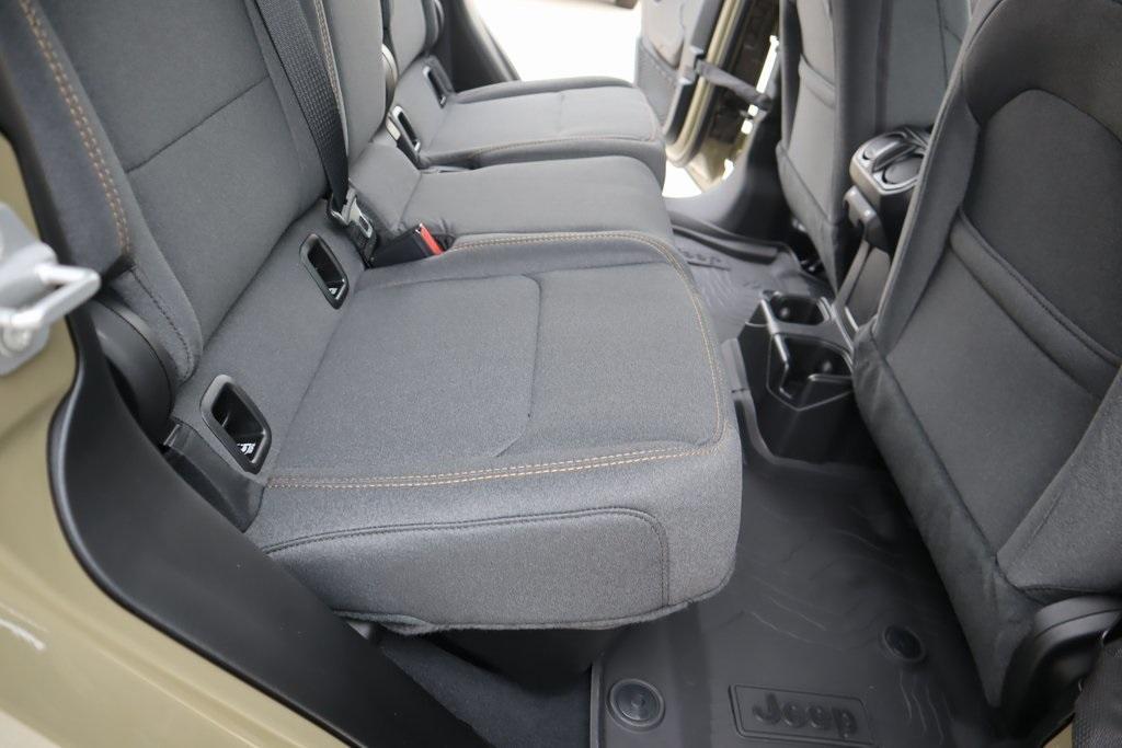 new 2025 Jeep Gladiator car, priced at $46,826