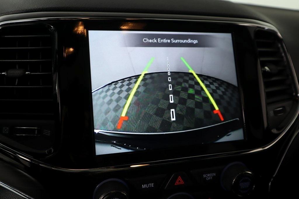 used 2021 Jeep Grand Cherokee car, priced at $28,389