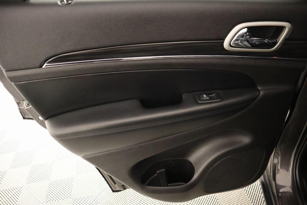 used 2021 Jeep Grand Cherokee car, priced at $28,389