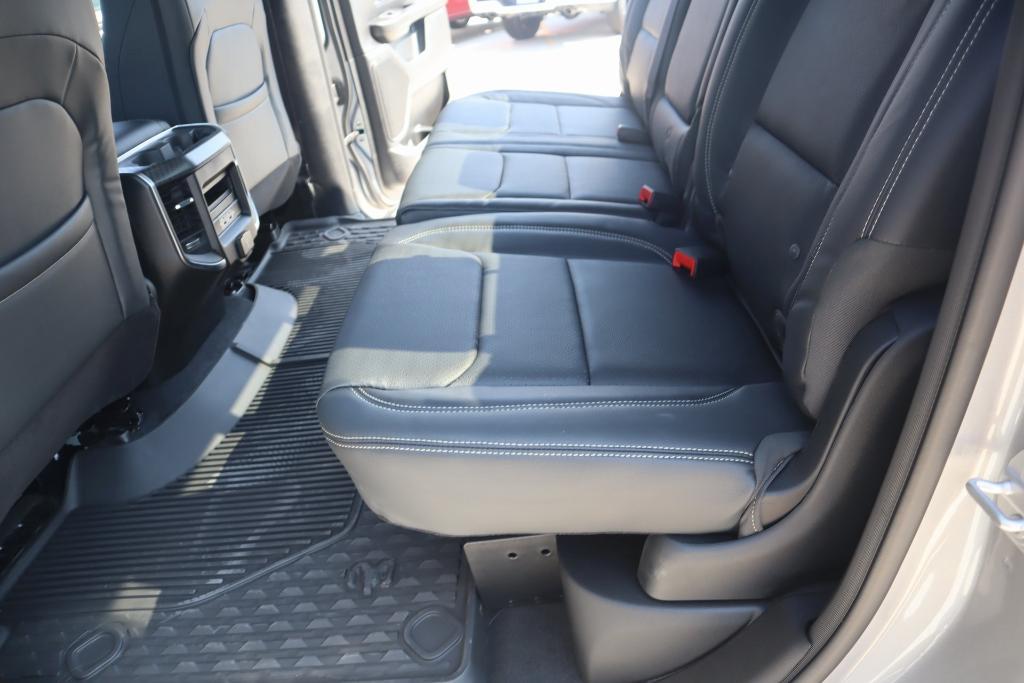 new 2025 Ram 1500 car, priced at $62,142