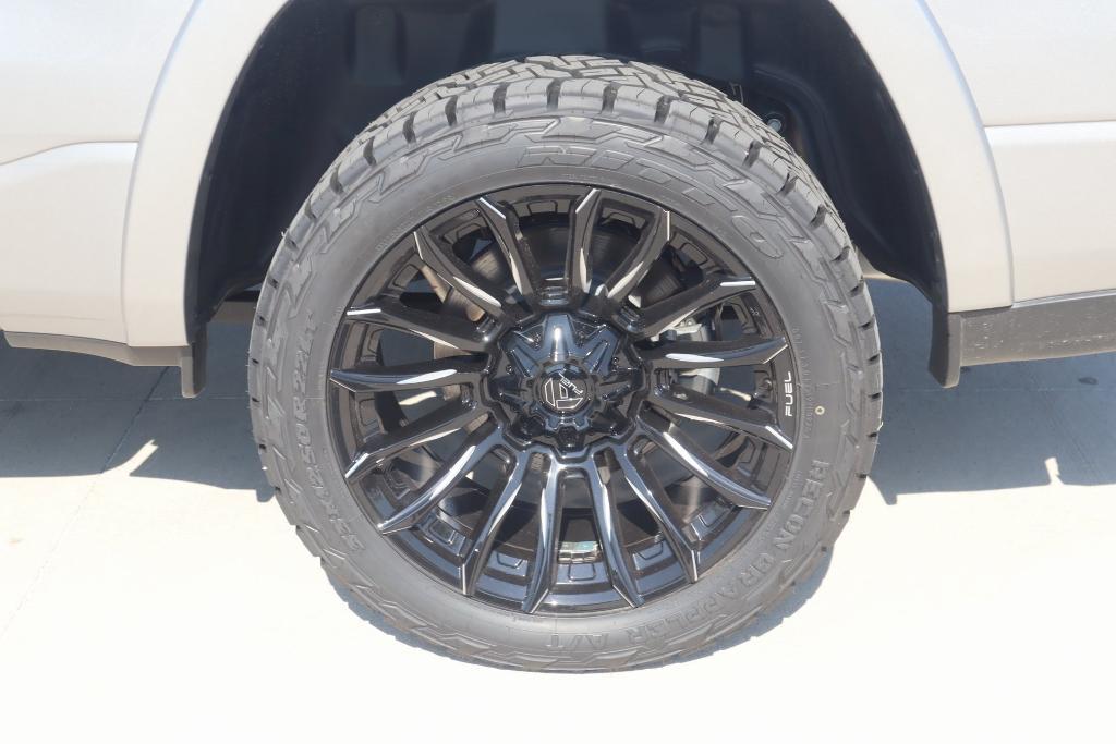 new 2025 Ram 1500 car, priced at $62,142