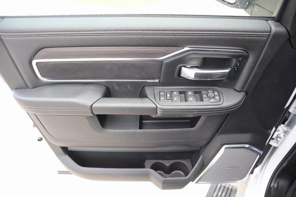 new 2025 Ram 3500 car, priced at $90,005