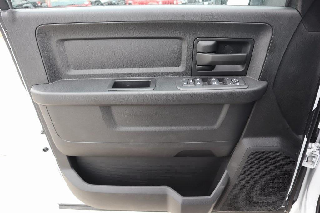 new 2025 Ram 2500 car, priced at $58,667