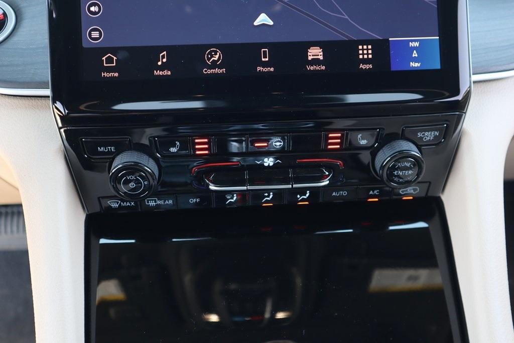 new 2025 Jeep Grand Cherokee L car, priced at $46,196