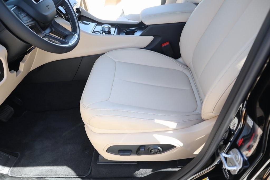 new 2025 Jeep Grand Cherokee L car, priced at $46,196