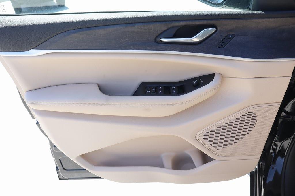 new 2025 Jeep Grand Cherokee L car, priced at $46,196