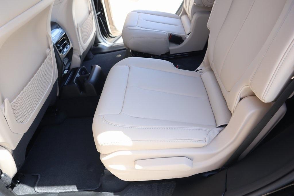 new 2025 Jeep Grand Cherokee L car, priced at $46,196