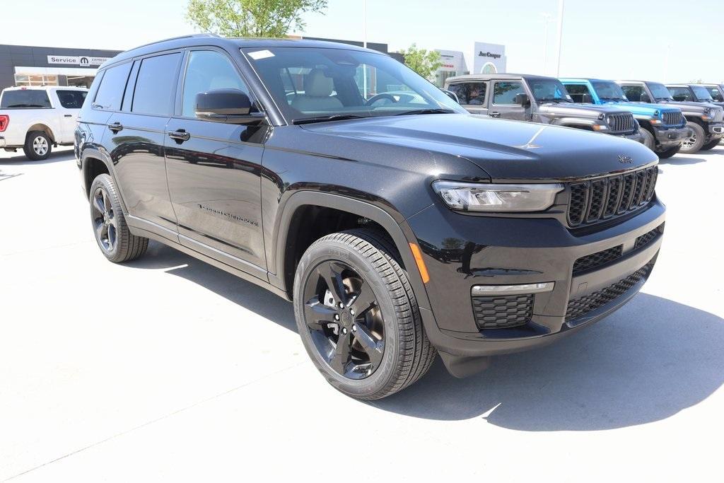 new 2025 Jeep Grand Cherokee L car, priced at $46,196