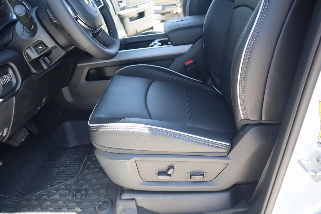 new 2025 Ram 3500 car, priced at $80,575