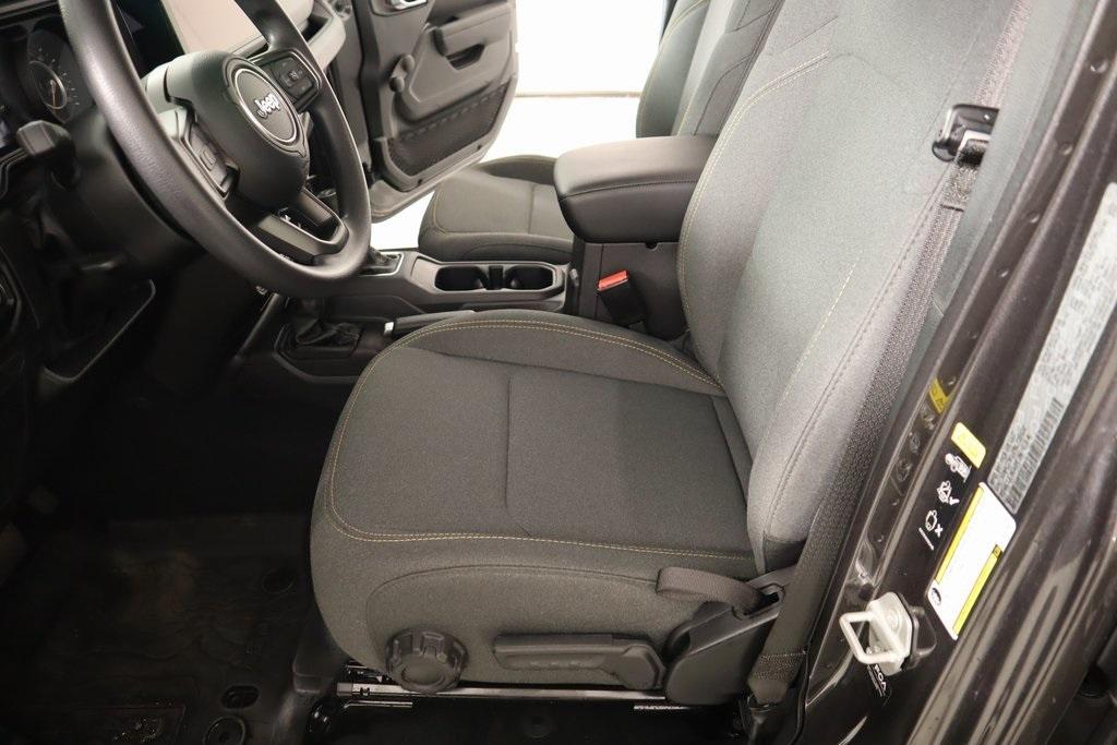 used 2024 Jeep Gladiator car, priced at $37,009