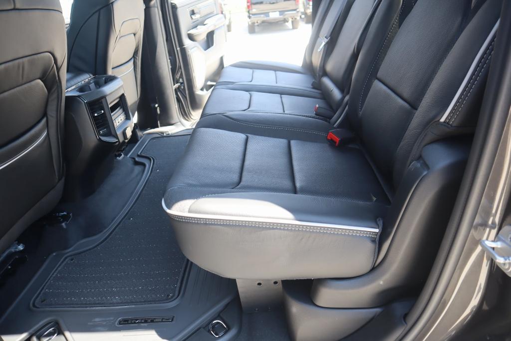 new 2025 Ram 1500 car, priced at $71,911