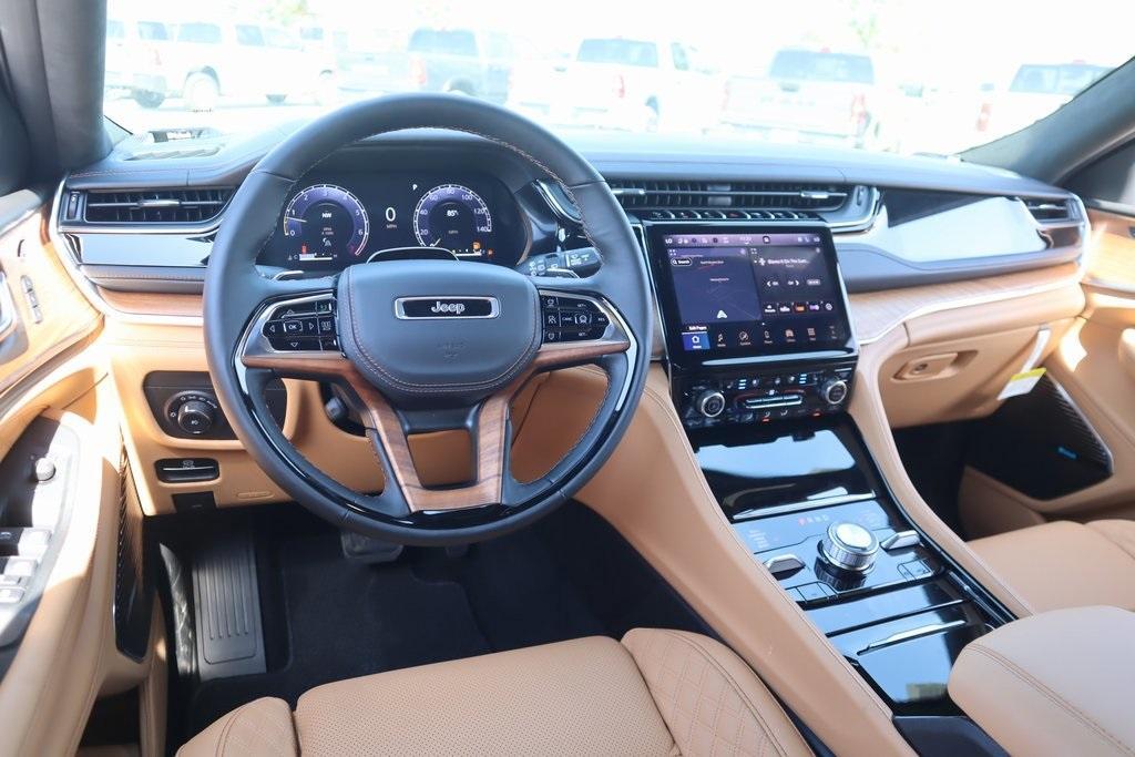 new 2025 Jeep Grand Cherokee car, priced at $64,858