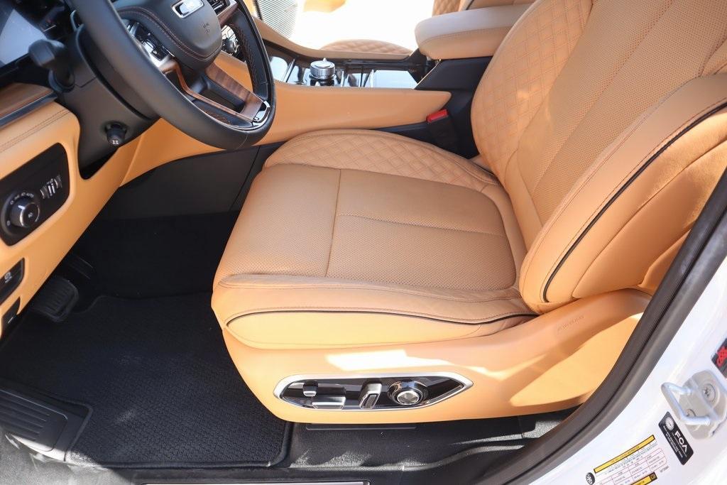 new 2025 Jeep Grand Cherokee car, priced at $64,858