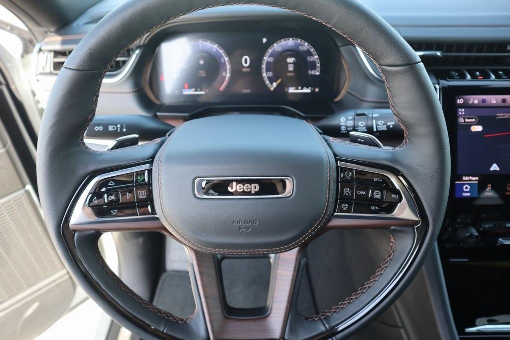 new 2025 Jeep Grand Cherokee L car, priced at $57,677