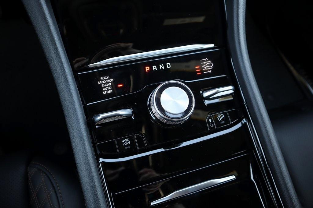 new 2025 Jeep Grand Cherokee L car, priced at $57,677