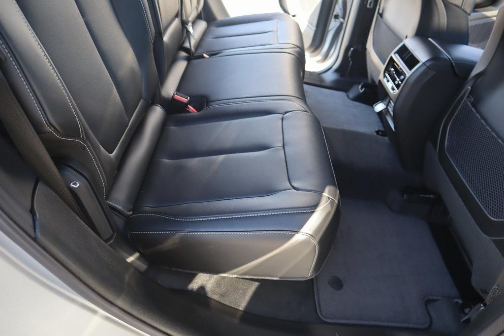 new 2025 Jeep Grand Cherokee car, priced at $38,574