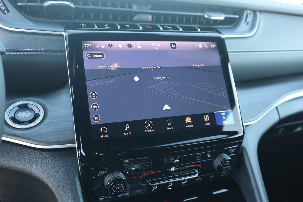 new 2025 Jeep Grand Cherokee car, priced at $38,574