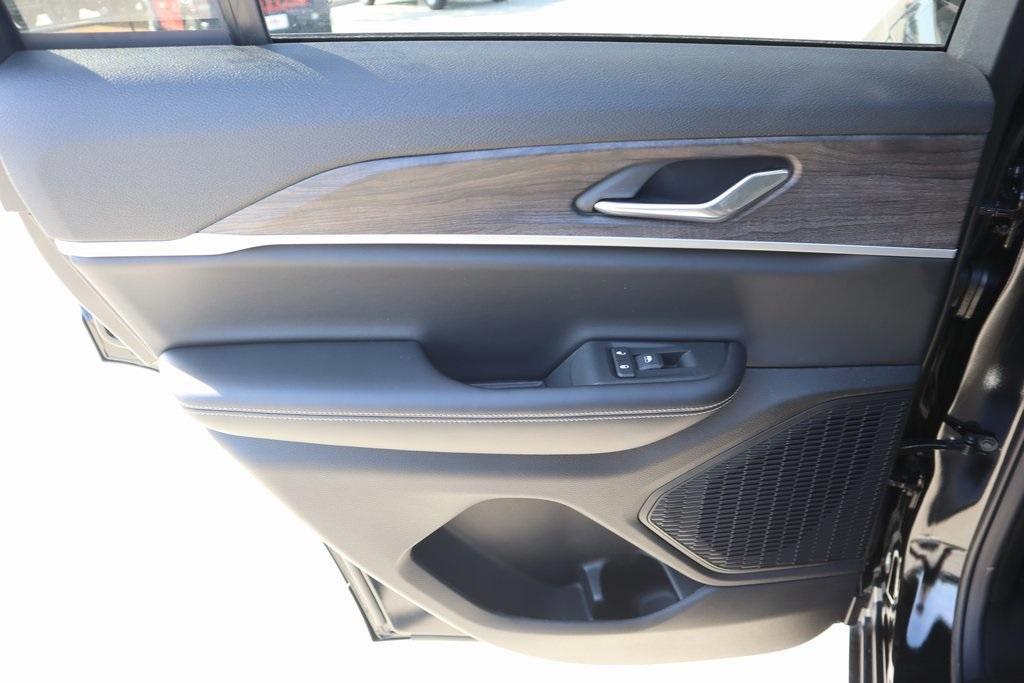 new 2025 Jeep Grand Cherokee car, priced at $47,995
