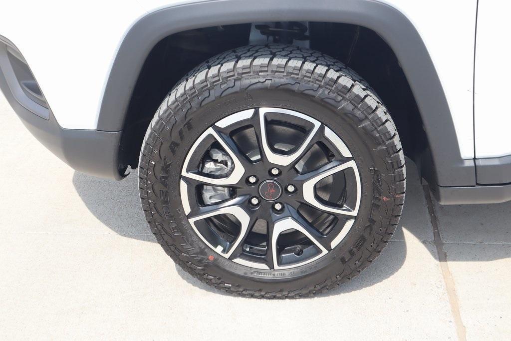 new 2025 Jeep Compass car, priced at $31,855