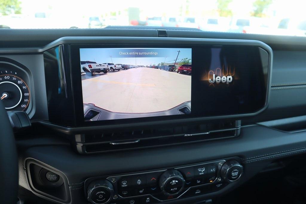 new 2025 Jeep Gladiator car, priced at $41,705