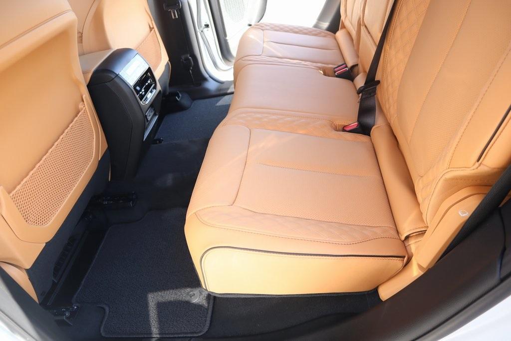 new 2025 Jeep Grand Cherokee car, priced at $58,009